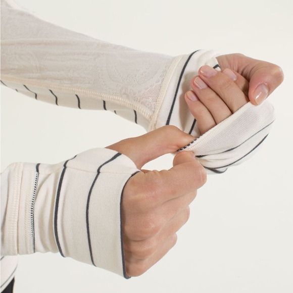 Lululemon Star Runner Pullover Slalom Stripe Angel Wing / Angel Wing. Size 10. - Picture 7 of 14